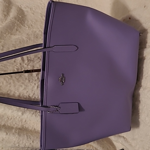 Coach tote - Picture 1 of 6